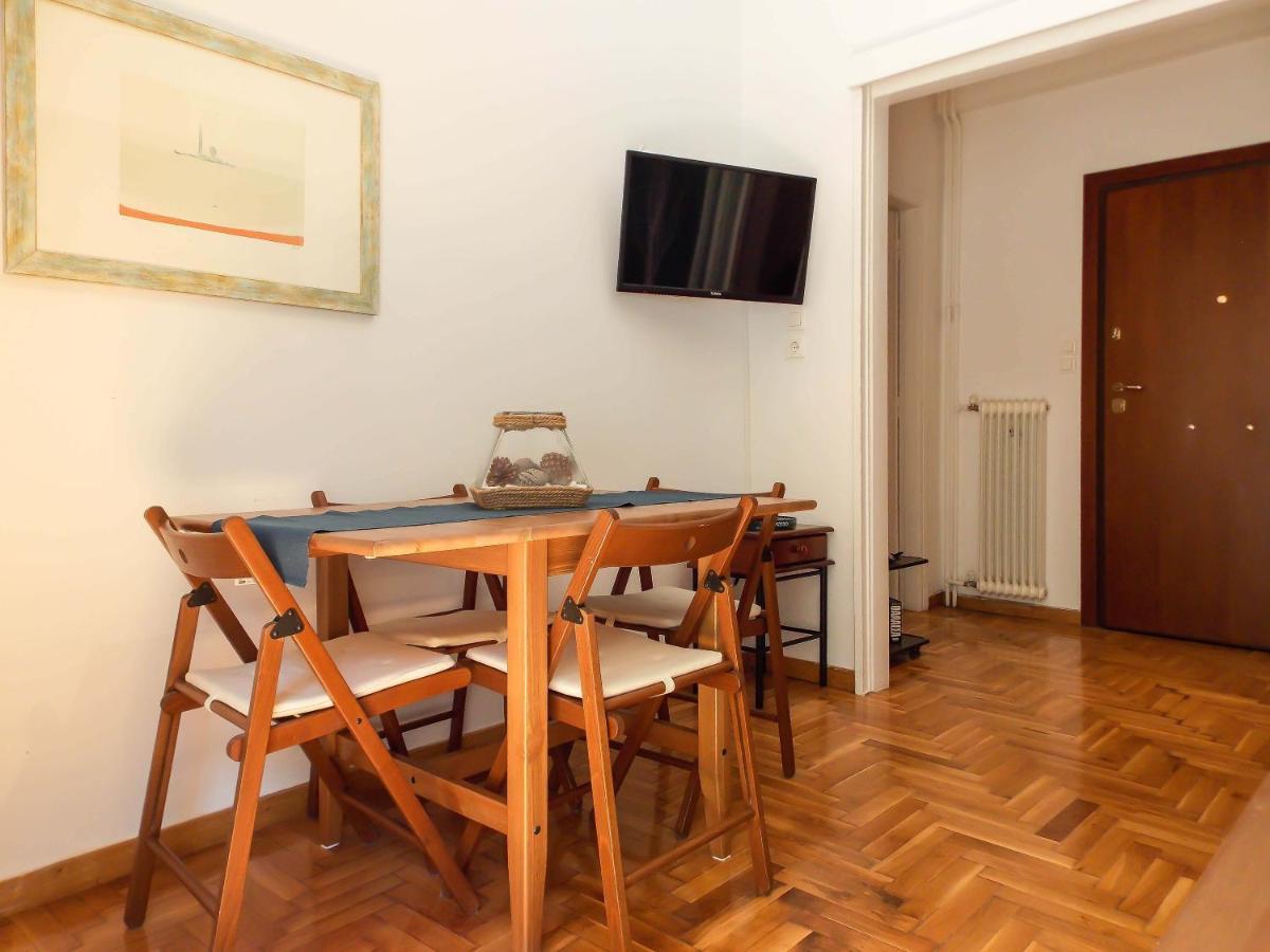 Cozy Plaka Apartment أثينا المظهر الخارجي الصورة